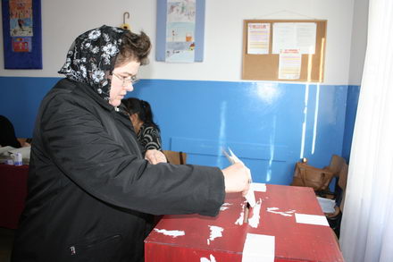 fotoreportaj alegeri parlamentare 2008 245481 fotoreportaj alegeri parlamentare 2008 245481