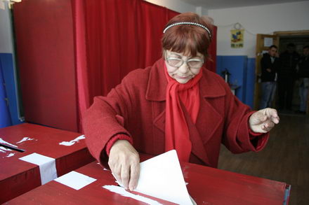 fotoreportaj alegeri parlamentare 2008 245481 fotoreportaj alegeri parlamentare 2008 245481