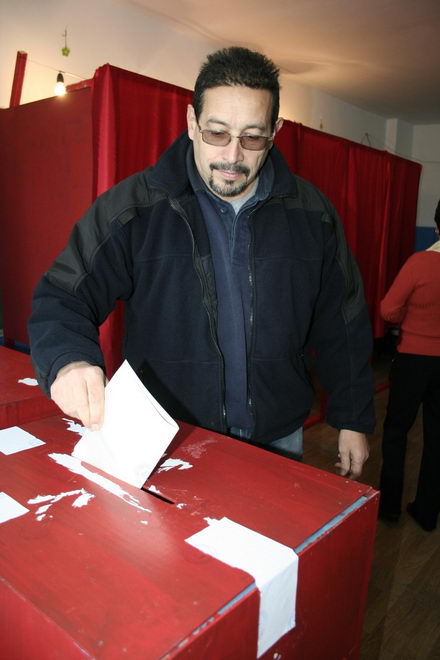 fotoreportaj alegeri parlamentare 2008 245481 fotoreportaj alegeri parlamentare 2008 245481