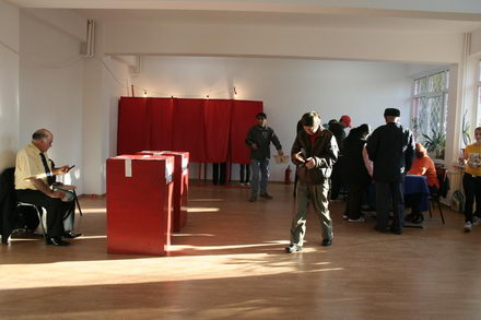 fotoreportaj alegeri parlamentare 2008 245481 fotoreportaj alegeri parlamentare 2008 245481