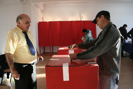 fotoreportaj alegeri parlamentare 2008 245481 fotoreportaj alegeri parlamentare 2008 245481