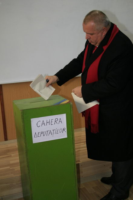 fotoreportaj alegeri parlamentare 2008 245481 fotoreportaj alegeri parlamentare 2008 245481