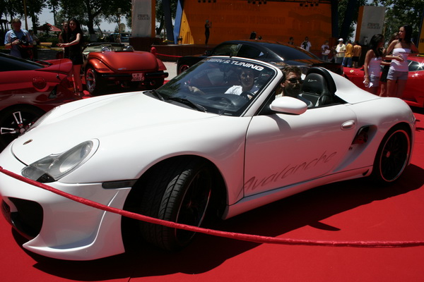 bolizii barcile si luxul distractia lui mazare in 2008 galerie foto 247335 bolizii barcile si luxul distractia lui mazare in 2008 galerie foto 247335