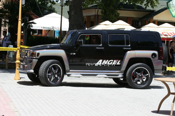 bolizii barcile si luxul distractia lui mazare in 2008 galerie foto 247335 bolizii barcile si luxul distractia lui mazare in 2008 galerie foto 247335