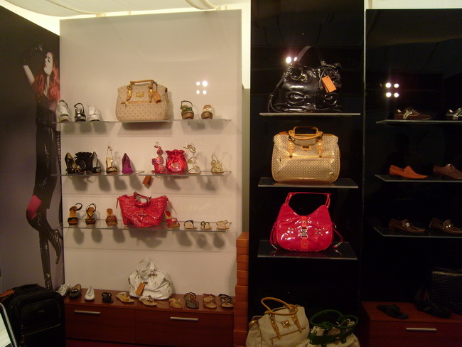 bolizii barcile si luxul distractia lui mazare in 2008 galerie foto 247335 bolizii barcile si luxul distractia lui mazare in 2008 galerie foto 247335