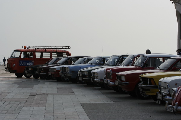 bolizii barcile si luxul distractia lui mazare in 2008 galerie foto 247335 bolizii barcile si luxul distractia lui mazare in 2008 galerie foto 247335