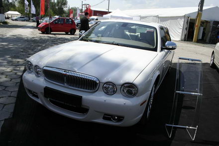 bolizii barcile si luxul distractia lui mazare in 2008 galerie foto 247335 bolizii barcile si luxul distractia lui mazare in 2008 galerie foto 247335