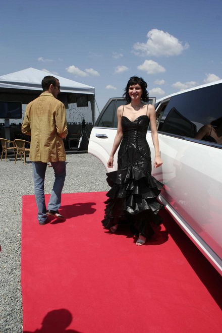 bolizii barcile si luxul distractia lui mazare in 2008 galerie foto 247335 bolizii barcile si luxul distractia lui mazare in 2008 galerie foto 247335