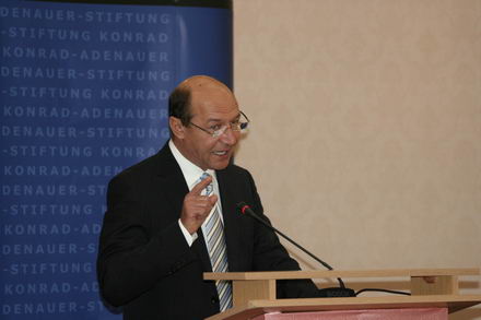 nicusor bujor culetu orhidee mazare iris galerie foto 247985 nicusor bujor culetu orhidee mazare iris galerie foto 247985