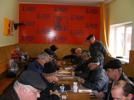 galbau doresc sa ii fac pe cei in varsta sa uite de griji galerie foto 251411 galbau doresc sa ii fac pe cei in varsta sa uite de griji galerie foto 251411