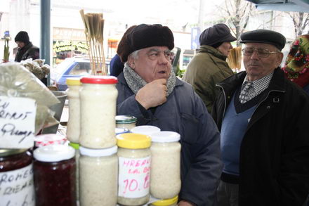 un morcov o ceapa si niste telina meniul de criza 251507 un morcov o ceapa si niste telina meniul de criza 251507