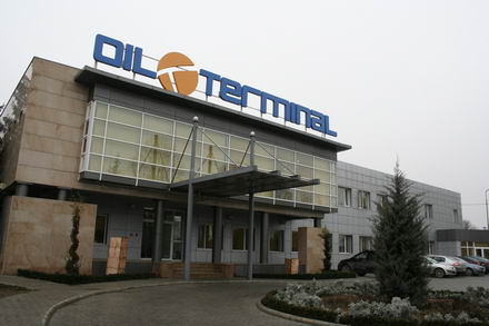 Oil_Terminal.jpg