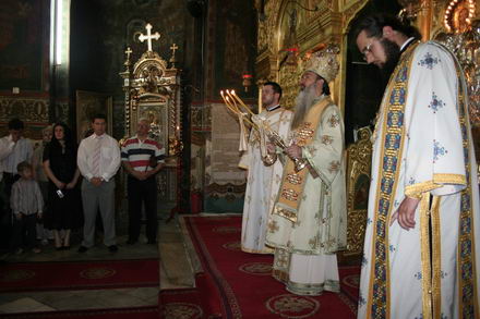 ips teodosie multumesc lui dumnezeu ca m a ajutat sa primesc aceste lovituri galerie foto 255006 ips teodosie multumesc lui dumnezeu ca m a ajutat sa primesc aceste lovituri galerie foto 255006