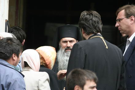 ips teodosie multumesc lui dumnezeu ca m a ajutat sa primesc aceste lovituri galerie foto 255006 ips teodosie multumesc lui dumnezeu ca m a ajutat sa primesc aceste lovituri galerie foto 255006