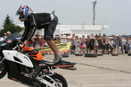 mama lui gxg george a trait putin dar foarte intens galerie foto 28867 255438 mama lui gxg george a trait putin dar foarte intens galerie foto 28867 255438