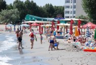 In plin sezon, turistii se scalda in mare pe propria raspundere (galerie foto)