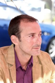 Vasile Chirondojan „Cadou pentru primar? O parapanta. Sau un trabuc?\