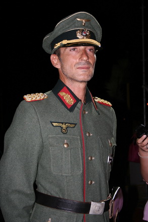 radu_mazare_tinuta_ofiter_nazist_german_25.jpg