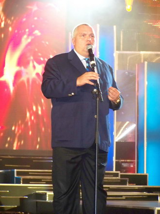 nicusor fratii mazare si geoana castigatorii marelui trofeu politic de la festival galerie foto 1834 nicusor fratii mazare si geoana castigatorii marelui trofeu politic de la festival galerie foto 1834