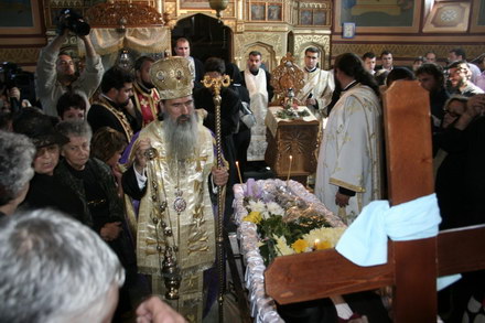 nicu constantin a parasit scena vietii in aplauze galerie foto 97350 262674 nicu constantin a parasit scena vietii in aplauze galerie foto 97350 262674