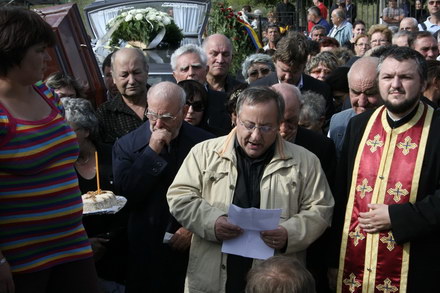 nicu constantin a parasit scena vietii in aplauze galerie foto 97350 262674 nicu constantin a parasit scena vietii in aplauze galerie foto 97350 262674