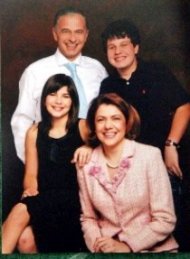 MIHAELA GEOANA NU SI-A VACCINAT COPIII ANTI-HPV...