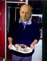 Basescu a mancat un bebelus