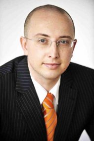 Romania ingenuncheata de finantele mondiale