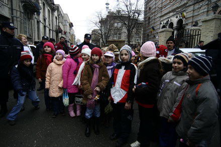 boboteaza a adus la arhiepiscopie mii de constanteni galerie foto 33024 270928 boboteaza a adus la arhiepiscopie mii de constanteni galerie foto 33024 270928