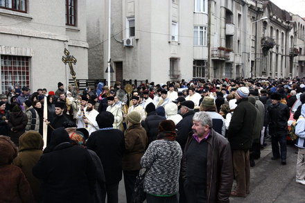 boboteaza a adus la arhiepiscopie mii de constanteni galerie foto 33024 270928 boboteaza a adus la arhiepiscopie mii de constanteni galerie foto 33024 270928