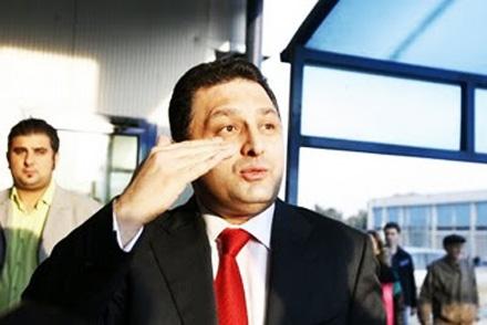 vanghelie_08_02.jpg