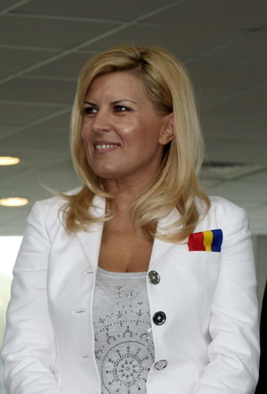 porturi_elena_udrea_04.jpg