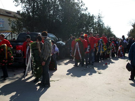 viata i floare abur si roua de dimineata primarul emilian burcea a fost condus pe ultimul drum galerie viata i floare abur si roua de dimineata primarul emilian burcea a fost condus pe ultimul drum galerie