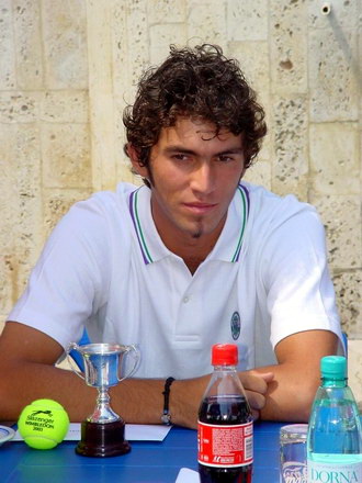 tecau.jpg
