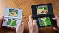 Nintendo a lansat noua consola DSi XL, cu un ecran impresionant