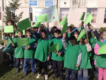 de ziua pamantului elevii clasei a ii a a grup scolar cogealac galerie foto 44019 282211 de ziua pamantului elevii clasei a ii a a grup scolar cogealac galerie foto 44019 282211