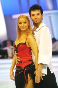 Din 16 mai, in Mexic, Laura Cosoi si Bogdan Boanta, coregrafa Doina Botis si juratul Wilmark reprezinta Romania la competitia internationala \