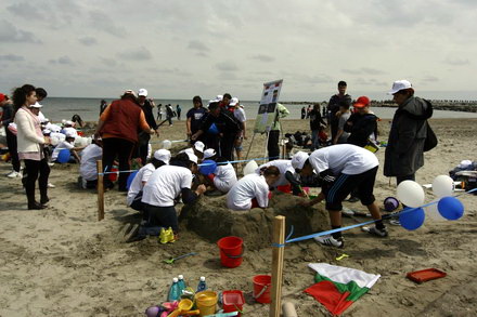 prefectul claudiu palaz a sustinut sa construim europa pe plaja modern galerie foto 88084 284288 prefectul claudiu palaz a sustinut sa construim europa pe plaja modern galerie foto 88084 284288