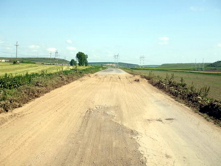 mai exista drumuri judetene de pamant safari pe dj 223 b galerie foto 61246 285125 mai exista drumuri judetene de pamant safari pe dj 223 b galerie foto 61246 285125