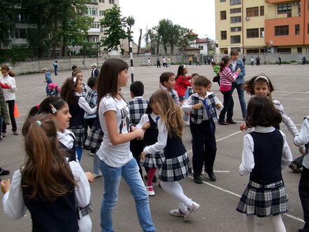 moment aniversar la scoala ion jalea galerie foto 28164 285910 moment aniversar la scoala ion jalea galerie foto 28164 285910