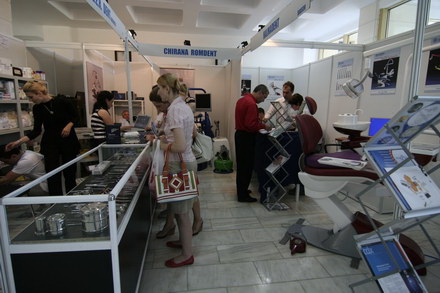 expozitia dentafarma isi va inchide portile galerie foto 20799 287061 expozitia dentafarma isi va inchide portile galerie foto 20799 287061