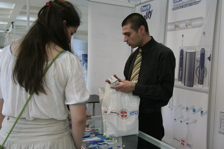 expozitia dentafarma isi va inchide portile galerie foto 20799 287061 expozitia dentafarma isi va inchide portile galerie foto 20799 287061