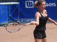 Tenis (f) Simona Halep aproap de top 100