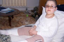 Si voi ii puteti reda zambetul elevului Mustafa Omar