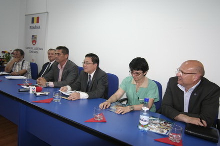 situatii amuzante din viata celor trei vedete ale delfinariului galerie foto 90841 287546 situatii amuzante din viata celor trei vedete ale delfinariului galerie foto 90841 287546