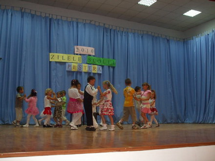 copiii din comuna pestera au serbat zilele scolii galerie foto 76847 287558 copiii din comuna pestera au serbat zilele scolii galerie foto 76847 287558