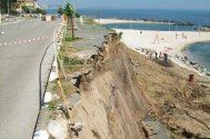 Eforie cliff urgently needs consolidation The road in front of the Spendid Beach collapsed