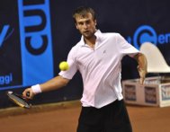 Tenis Ungur, in turul 2 la Milano