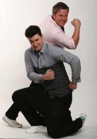 Smiley si Pavel Bartos - prezentatorii emisiunii \