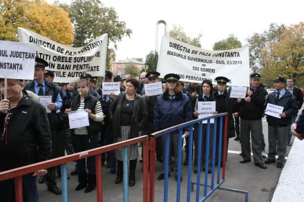 functionarii publici in a cincea zi de protestcristian moldovanu in rolul regizorului galerie foto 15524 functionarii publici in a cincea zi de protestcristian moldovanu in rolul regizorului galerie foto 15524